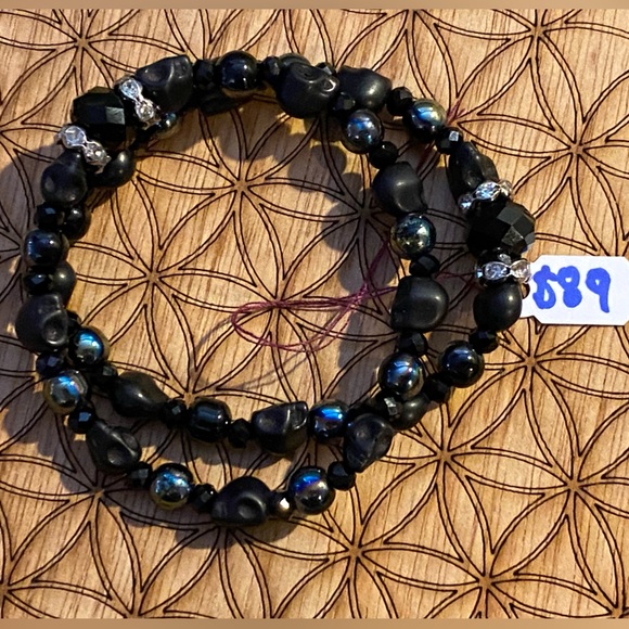 Handmade, Sacred geometry, Black iridescent spheres matching bracelet set - Picture 8 of 9